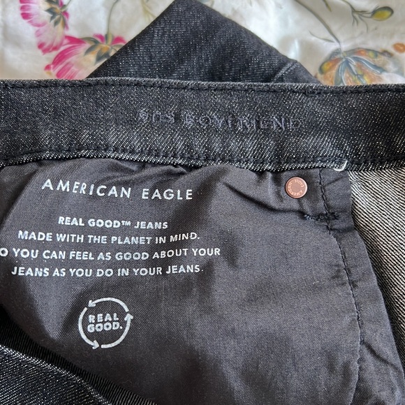 American Eagle 90s Boyfriend Jeans - Picture 5 of 5